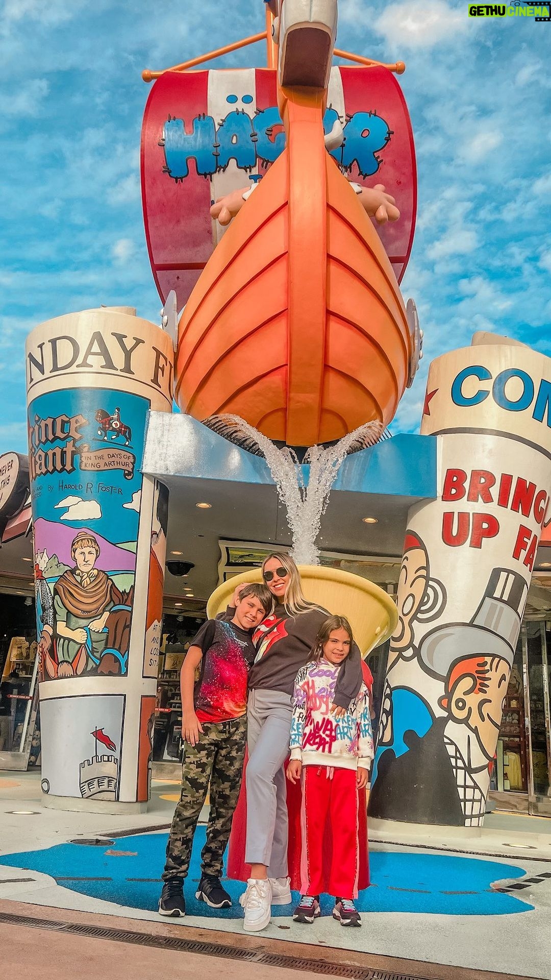Maura Rivera Instagram - Adrenalina ,risa y el relato de @markgonzalez11 🤣🤣🤣 en el juego #popeyeuniversalstudios Island Of Adventure, Universal Orlando FL
