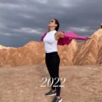 Maura Rivera Instagram - Día 365 ❤️💪🏼 Gracias gracias gracias 2022 🌟🌟🌟 Vamos por más viajes, risas , amor , baile ,salud y trabajo Que sea un gran año para todos 💪🏼👊🏼 #2022 #ultimodia #365 #gracias Viña del mar, Chile