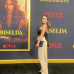 Maura Rivera Instagram - Gracias @netflix por la invitación al estreno de Griselda 🤎💛🤎💛🤎💛🤎💛🤎 Muy buena serie 👌🏼 #miami #netflix #griselda #sofiavergara #lanzamiento #estreno Miami, Florida