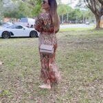 Maura Rivera Instagram - Finde 🩷😍 1- con mi amor en la playa ❤️ 2-mi vidita hermoso 3-mi hija me grabó 4-en el muelle con maridin 5-foto en la caseta de salvavidas de south beach 🏖️ 6-amigas en el bote 🛥️ 7-probando los patines 🛼 8-en la pista de patinaje 9-con la Cata mi amiga de años 10-cagados de frío 🥶🤣 Miami, Florida