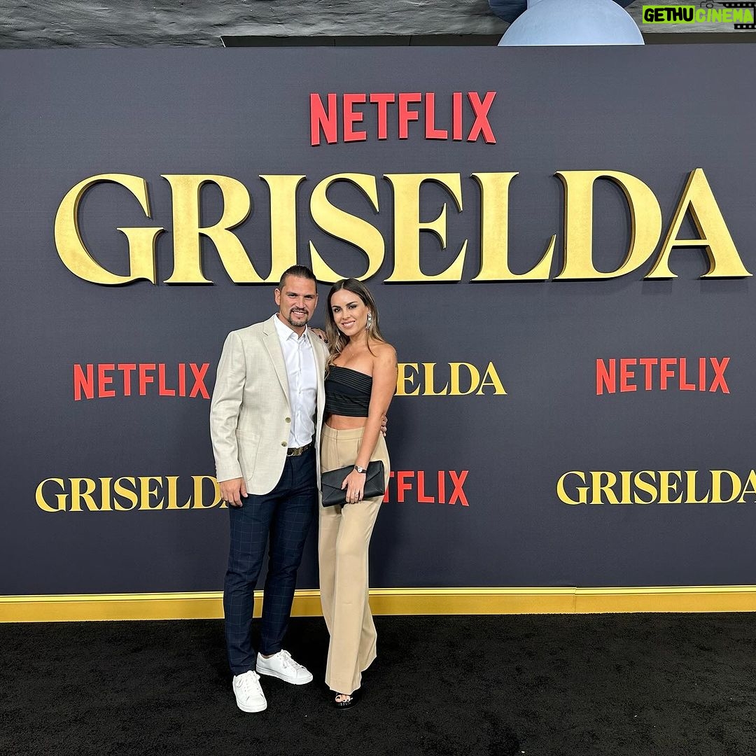 Maura Rivera Instagram - Gracias @netflix por la invitaci贸n al estreno de Griselda 馃馃挍馃馃挍馃馃挍馃馃挍馃 Muy buena serie 馃憣馃徏 #miami #netflix #griselda #sofiavergara #lanzamiento #estreno Miami, Florida