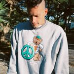 Mauricio Montaner Instagram - Hay que apoyar a los demás. De eso se trata la vida. 🧸 @friendsxfamily_ #RootForEachOther