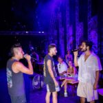 Mauricio Montaner Instagram – Ensayando y buceando… el sábado 31. Losmontanerlive.com