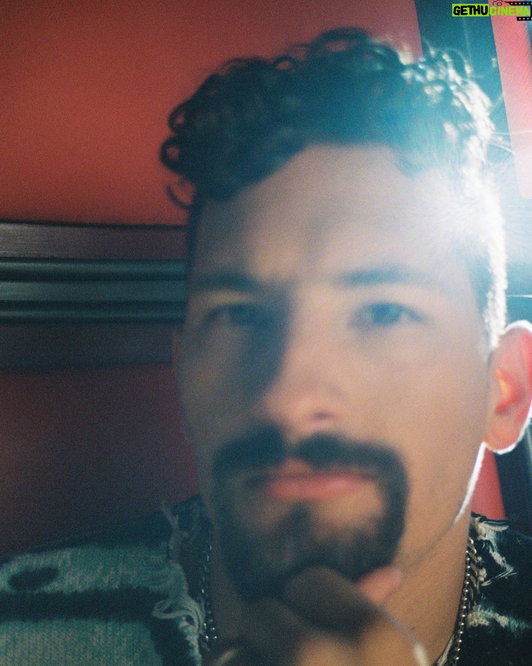 Mauricio Montaner Instagram - Buenas noches, los amo.
