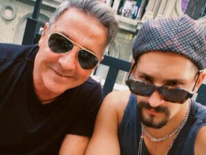 Mauricio Montaner Instagram - Desde que me acuerdo mi plan favorito es estar con ellos... ♥️