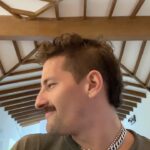Mauricio Montaner Instagram – Amo cantar esta canción y ver los videos de ustedes cantándola. Quiero verlos todos! Taggueanos para verte y repostearte! @reikmx @beelecito