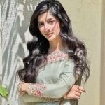 Mawra Hocane Instagram – happy women’s day.. I hope & pray that you are your own friend.. your own validation & continue to love yourself through thick & thin.. through all the light & and the shadows it brings.. through everything.. wholeheartedly🤍🕊️

Here’s to all of you: 
“..Main raazi apni zaat toh
Main utte apni aukaat toh
Eh duniya meri fikaar nahi
Main samajh gayi haar baat nu
I am satisfied with my being; 
I am received more than my worth, 
I have understood 
the opinions of world are not my concern.. “

ootd @kanwalmalik.official mua @imranaslammua Karachi کراچی