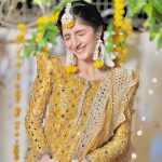 Mawra Hocane Instagram – NOOOO it’s not my wedding, not now, not next week, not next month, not this year… now if we are done with the gossip.. here’s a little bts from my next..ty! ☺️🫶🏻 

sweetest outfit by @mohsin.naveed.ranjha
mua @imranaslammua Karachi کراچی