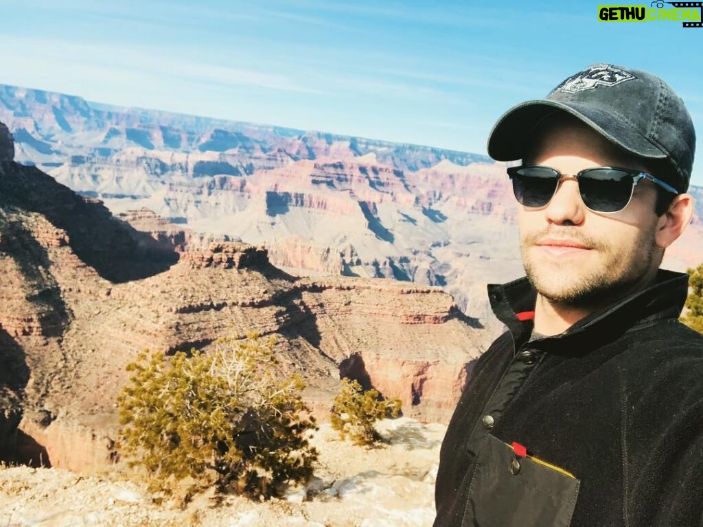 Max Carver Instagram - Hi 2018 :) Grand Canyon National Park