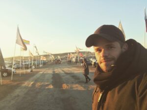 Max Carver Instagram - Thank you again to our water protectors
🤘✊💧
#nodapl #waterislife