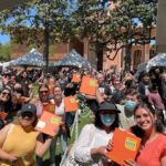 Max Greenfield Instagram - Thank you @latimesfob for having me and to Yvonne Villareal for moderating such a fun discussion. #BOOKS #IDONTWANTTOREADTHISBOOK @penguinkids @mikelowery #GreenfieldandBernstein #chasinghistoryakidinthenewsroom