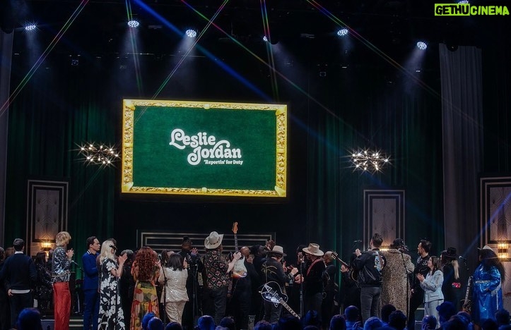 Max Greenfield Instagram - Beautiful night celebrating the life and love of our friend @thelesliejordan All proceeds benefiting @ebresearch ❤️