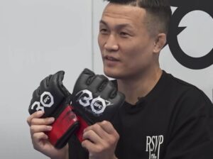 Max Holloway Instagram - I watched @koreanzombiemma YouTube video a few week ago about how he got his retirement gloves stolen out his hand after the fight. I was just blown away. It being his retirement gloves, I know it meant a lot. That’s why I offered him my gloves. Never did I expect that he and the people of Korea would be so generous towards the Hawaiian people on the island of Maui. Thank you @koreanzombiemma @moresojuplease and all of the Korean fans that are supporting and helping those that were affected by the maui fires, by donating to the  @mauifoodbank . I am seeing all the tags and donations, it just blows me away. Thank you guys again, stay blessed fam. 🤙🏻