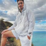 Max Holloway Instagram – New Merch now live 🚨 Get it at shopmaxholloway.com