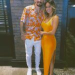 Max Holloway Instagram - 🧡
