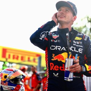 Max Verstappen Instagram - A 10/10 performance today @redbullracing 🏆

To win 10 races in a row, and 15 consecutive races as a team, is unbelievable! 💪 I’m beyond proud to achieve this milestone together 👏

Today we will enjoy this moment and then we will keep pushing for more ☝

 #ItalianGP
