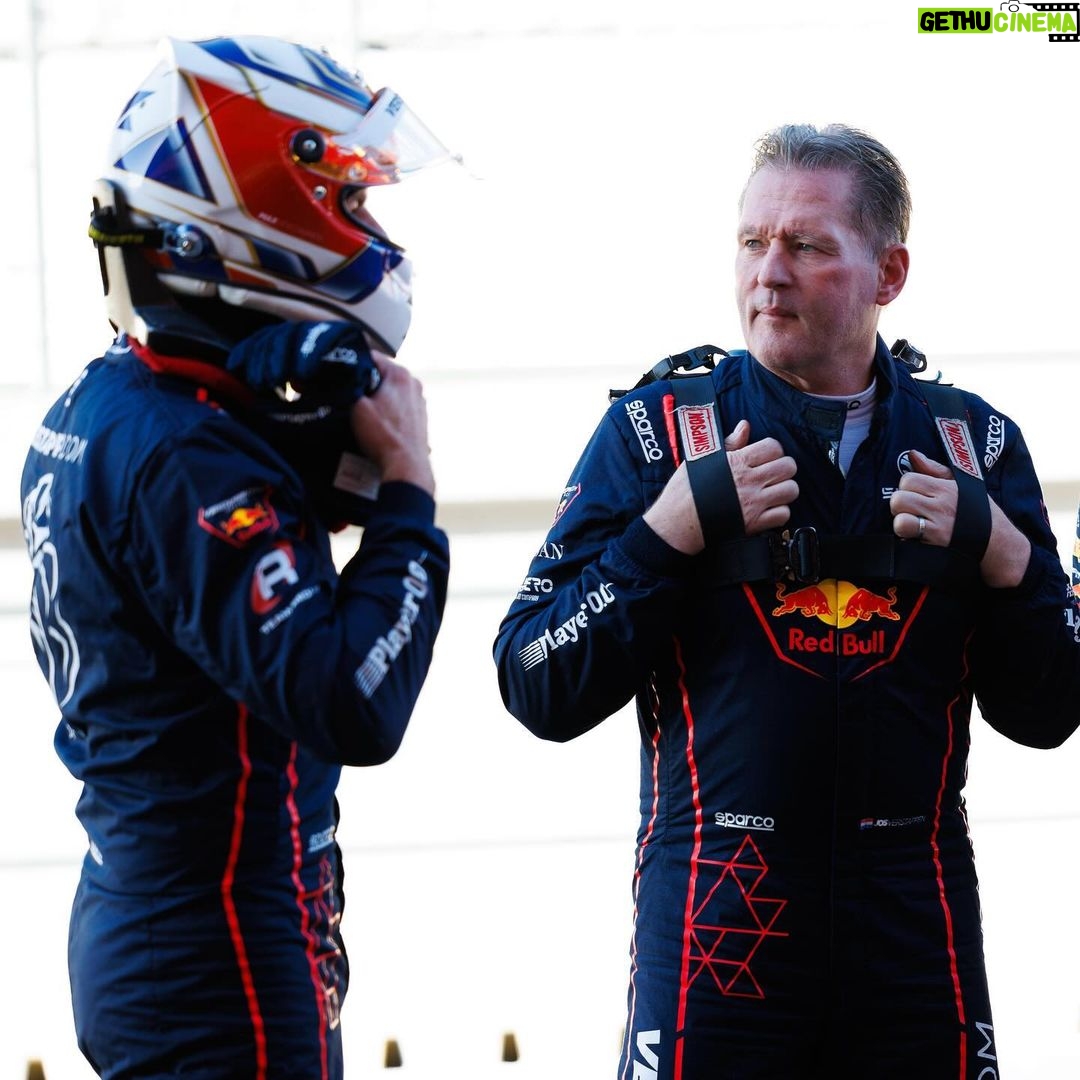 Max Verstappen Instagram - Great to be out on track again, testing with @verstappencom Racing 💪 Good times ☝️