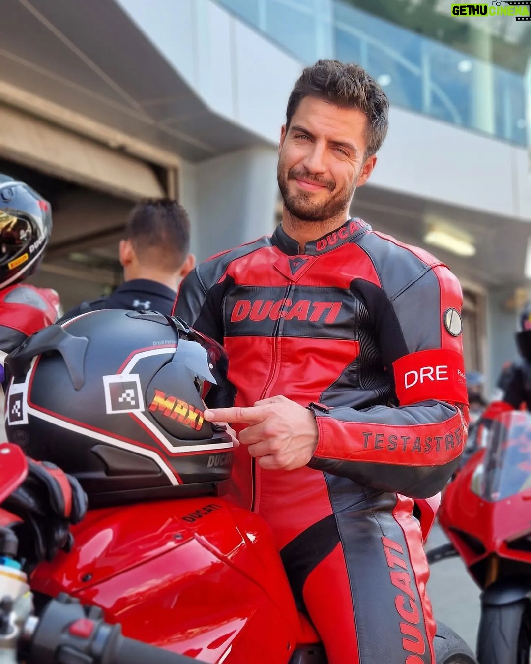 Maxi Iglesias - 126.9K Likes - Por ahí viene finde de motos en Barcelona
📸 De cuando hicimos el DRE en Malaysia