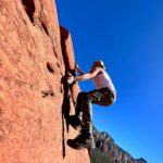 Maxi Iglesias Instagram - Estos días de Pascua aprendí lo que es el "Vortex" Those days in Sedona, I've been thinking and knowing more about energys, rocks,shooting stars and "animal" rocks.."bannaada" "serefe" and other good stuff surrounded by good people..👌🏽 This is a place that inspires, recharges, uplifts, soothes, restores and so much more..I've been said, that for many, the very act of being here provokes a spiritual awakening.. " No one leaves Sedona unchanged" and that it's true. 💚 Thanks Brandon for the plan 💥 Sedona, Arizona