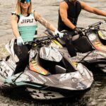 Maxi Iglesias Instagram - ¿Será la próxima huída de @maxi_iglesias en ‘Los Artistas’ a bordo de una moto de agua? Yo por si acaso le estoy preparando ya 🔥 📷 @berniprz Thanks @blacktipjetsports Las motos están brutales gracias a @asfdecor