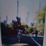 Maxi Iglesias Instagram - De paseo por NyC hace unos meses en el biciMad de allí 🚲
