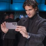 Maxi Iglesias Instagram – Anoche en el #samsungunpacked , me cazaron con lo que más ganas tenía de comprobar..
Que el nuevo #GalaxyS24 sigue teniendo una súper camara (y nuevas opciones..), y que no por eso se me dan mejor los selfies..
(LA última foto es la prueba de que estuve en el evento y no es una imagen generada por IA con el mismo color gris titanio del s24 Ultra)
#galaxyai
@samsungespana