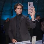 Maxi Iglesias Instagram – Anoche en el #samsungunpacked , me cazaron con lo que más ganas tenía de comprobar..

Que el nuevo #GalaxyS24 sigue teniendo una súper camara (y nuevas opciones..), y que no por eso se me dan mejor los selfies..

(LA última foto es la prueba de que estuve en el evento y no es una imagen generada por IA con el mismo color gris titanio del s24 Ultra)

#galaxyai
@samsungespana