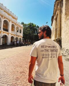 Maxi Iglesias Instagram - La fantasía, cuando tienes una camiseta fav