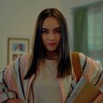 Maxime Bouttier Instagram - Siap-siap dibikin meleyot dan nangis dikit karena kisah cinta laki-laki super sweet dan perempuan tuli satu ini. Dunia Tanpa Suara SUDAH TAYANG di Prime Video! 💙