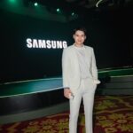 Maxime Bouttier Instagram - Here are some shots of the Samsung S23 ‘s Launching! • Big thanks to @wanda_haraa for dressing me up #wandaharaaproject 📸 @snap.nuel Jakarta, Indonesia