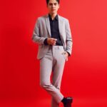 Maxime Bouttier Instagram - “𝙰 𝚍𝚛𝚎𝚊𝚖 𝚒𝚜 𝚕𝚒𝚔𝚎 𝚊 𝚛𝚒𝚟𝚎𝚛 𝚎𝚟𝚎𝚛 𝚌𝚑𝚊𝚗𝚐𝚒𝚗𝚐 𝚊𝚜 𝚒𝚝 𝚏𝚕𝚘𝚠𝚜 𝚊𝚗𝚍 𝚊 𝚍𝚛𝚎𝚊𝚖𝚎𝚛'𝚜 𝚓𝚞𝚜𝚝 𝚊 𝚟𝚎𝚜𝚜𝚎𝚕 𝚝𝚑𝚊𝚝 𝚖𝚞𝚜𝚝 𝚏𝚘𝚕𝚕𝚘𝚠 𝚠𝚑𝚎𝚛𝚎 𝚒𝚝 𝚐𝚘𝚎𝚜.” 🦦 -Garth Brooks •..• @wanda_haraa •make up by @danybarca22 Photos by•@karinayasmine #wandaharaaproject