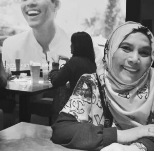 Maxime Bouttier Instagram - Dengan berat hati saya mengucapkan selamat tinggal ke Ibu saya, mama saya tercinta. 
Beliau selalu mengedukasi saya untuk selalu senyum dan selalu menerima semua keadaan dengan kesabaran. 
Beliau lah yang membesar kan saya untuk menjadi seseorang yang tangguh dan sabar.
Maka dari itu kesuksesan saya yang saya dapatkan dari awal karir ke sekarang sampai nanti saya udah tidak ada di bumi ini, akan selalu saya dedikasikan untuk Ibu saya tercinta.

I Love you Mama, Always ❤️