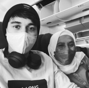Maxime Bouttier Instagram - Dengan berat hati saya mengucapkan selamat tinggal ke Ibu saya, mama saya tercinta. 
Beliau selalu mengedukasi saya untuk selalu senyum dan selalu menerima semua keadaan dengan kesabaran. 
Beliau lah yang membesar kan saya untuk menjadi seseorang yang tangguh dan sabar.
Maka dari itu kesuksesan saya yang saya dapatkan dari awal karir ke sekarang sampai nanti saya udah tidak ada di bumi ini, akan selalu saya dedikasikan untuk Ibu saya tercinta.

I Love you Mama, Always ❤️
