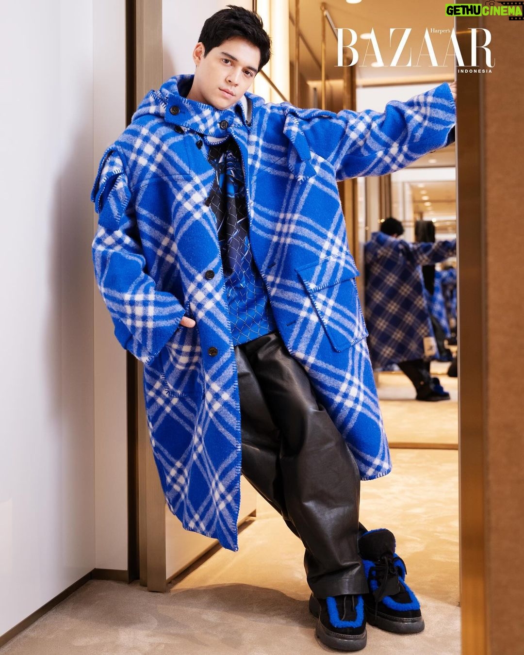Maxime Bouttier Instagram - New vision and aesthetic from Daniel Lee for @burberry winter 23 collection. Gotta love these new silhouette, rich materials and the bold colors.