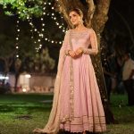 Maya Ali Instagram - Sadqey… 💜 @mayapretofficial @kohar_jewel @farazsheikhofficial_ @hairbyawais @zeeshu_mua @nabila_salon #BitoLightLo #HeartBeats