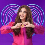 Maya Ali Instagram – Jab life de heavy duty stress, tou lou Peek freans heartbeats ki light, crunchy aur sweet bite takkay dil bolay bite lo, light lo.

#PeekFreans #BiteLoLightLo #Heartbeats

@peekfreansheartbeats 
@saadqrshi 
@hairbyawais 
@zeeshu_mua 
@farazsheikhofficial_ 
@nabila_salon 
@mayapretofficial 
@onetake.productionss