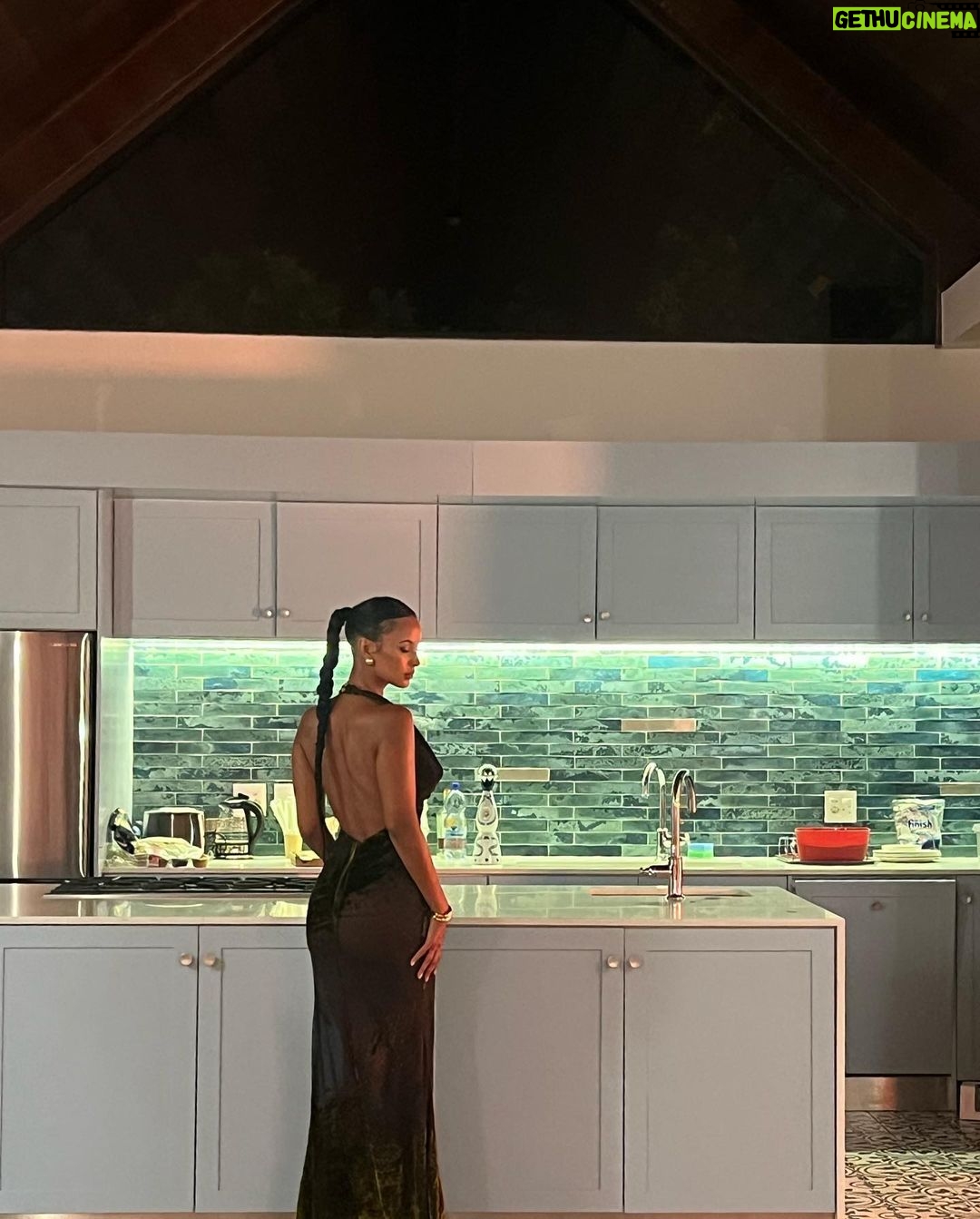 Maya Jama Instagram - Show-day the other day 🫒