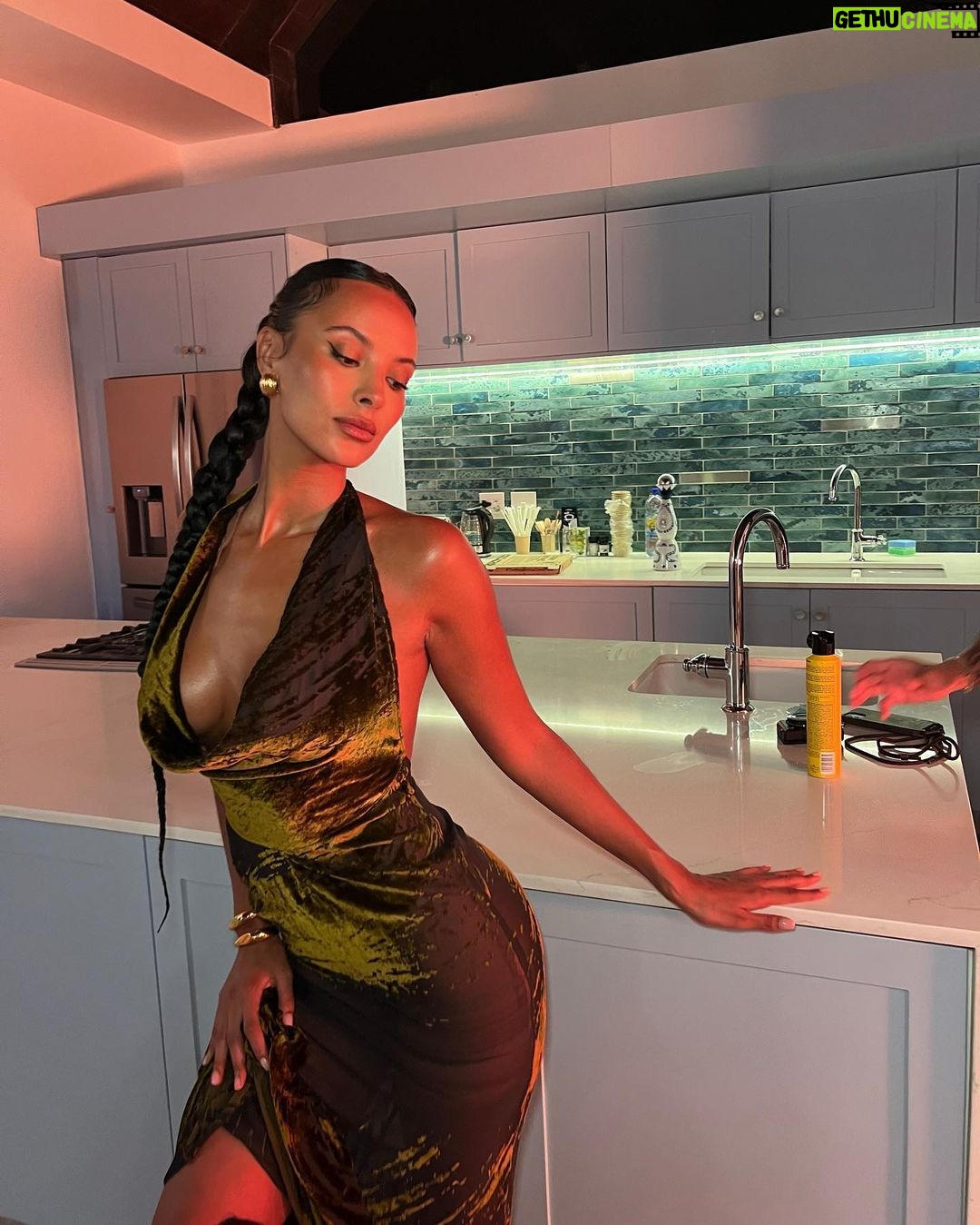 Maya Jama Instagram - Show-day the other day 🫒
