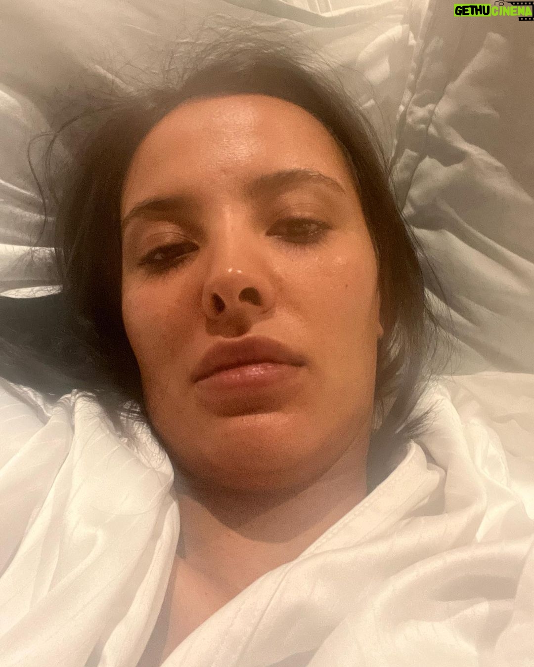 Maya Jama Instagram - The selfies I’ve taken recently - because unless you watch my stories, my page reflects someone who’s together enough to wash their face before bed & that’s just not the reality right now x