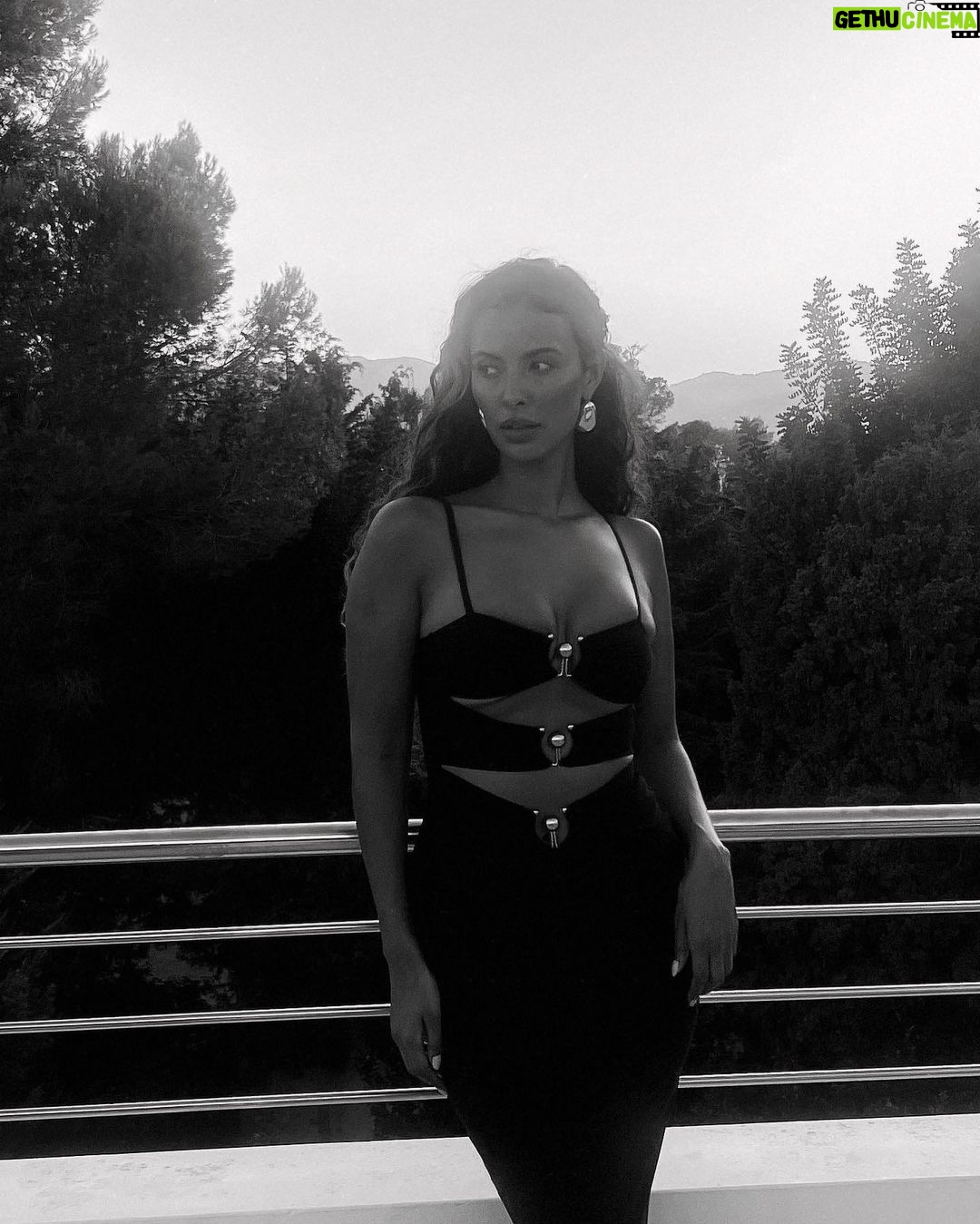 Maya Jama Instagram - Last 2 weeks squashed into 10 slides