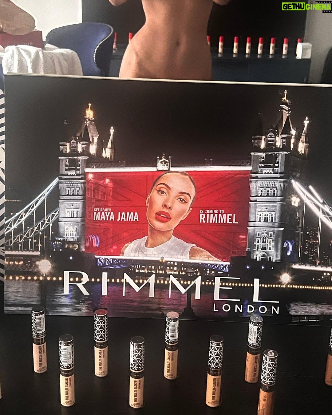 Maya Jama Instagram - Celebration everytime we link up @rimmellondonuki 💅🏽