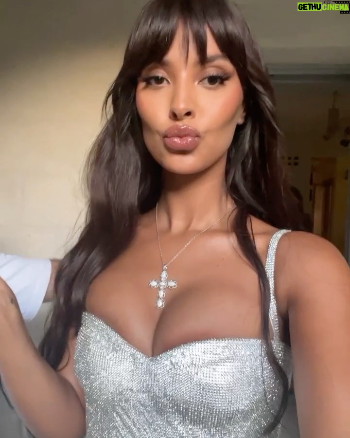 Maya Jama Instagram - La vita è bella @dolcegabbana Italy