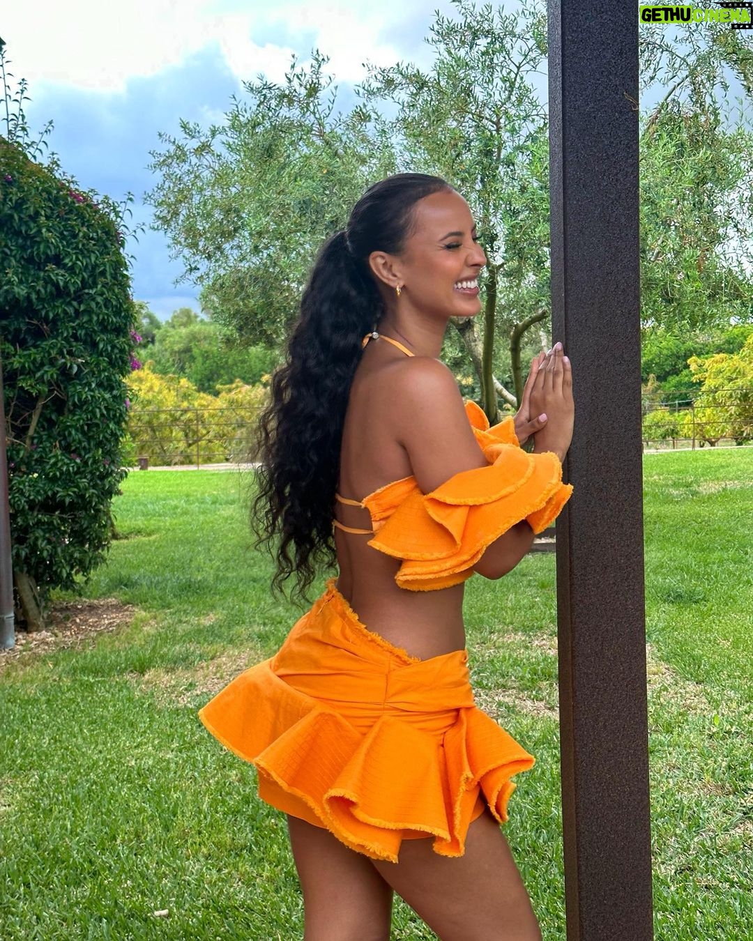Maya Jama Instagram - The time is upon us 😜 round 2 let’s go Love Island