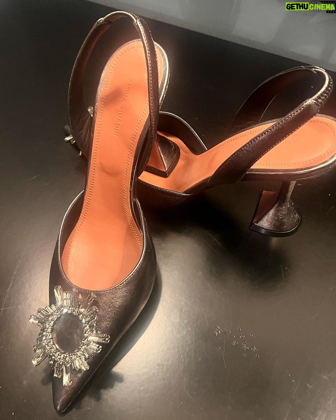 Maya Jama Instagram - Dinner with elite footwear & amazing women 🤌🏽