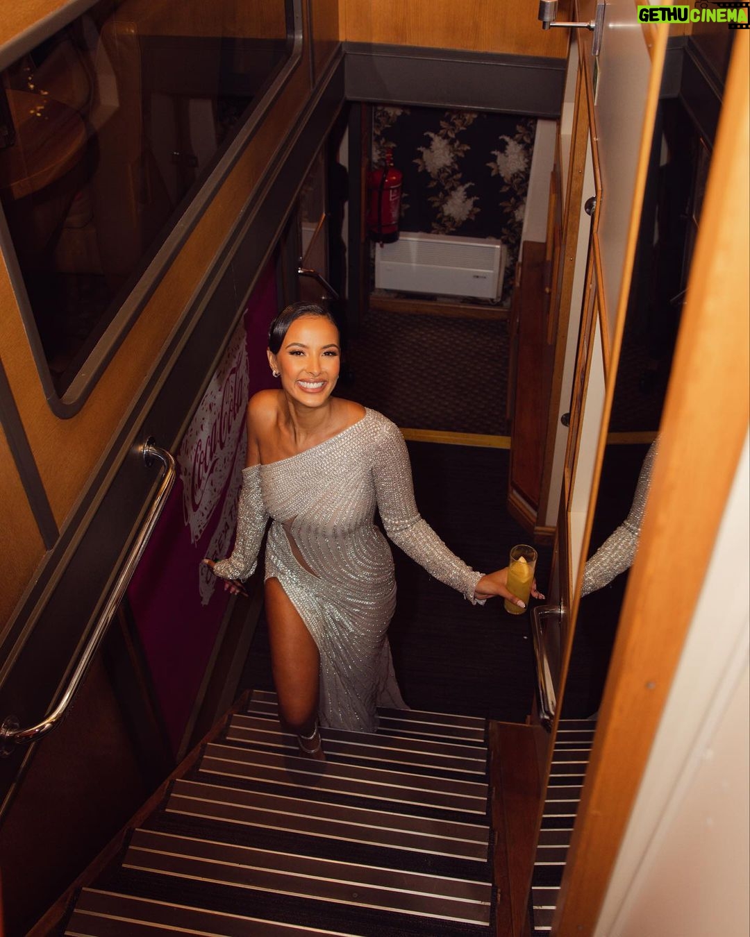Maya Jama Instagram - Threw a boat party on the Thames after the Brits with @cocacolaeu & it was bloody lovely 😊 #cocacolacreations #ad