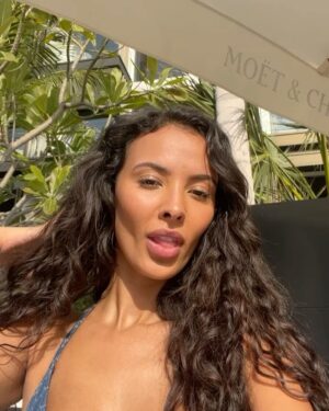 Maya Jama Instagram - Moment I stop having fun with it Il be done with it
