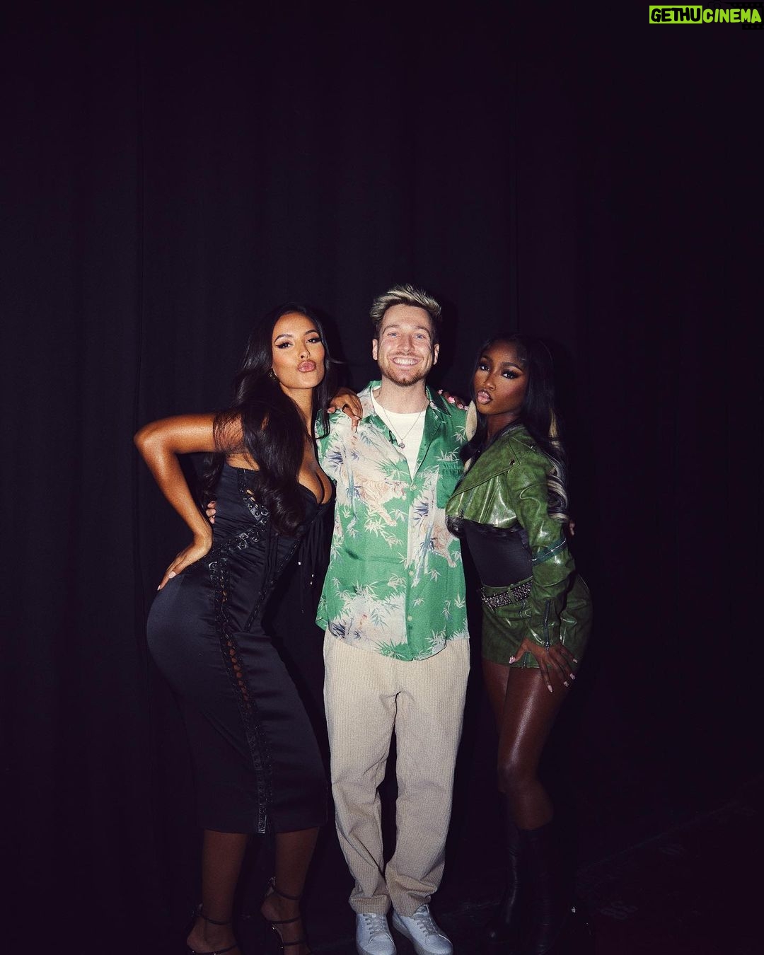 Maya Jama Instagram - Episode 2 of aftersun last night🖤 can not wait to be back in South Africa this week👀