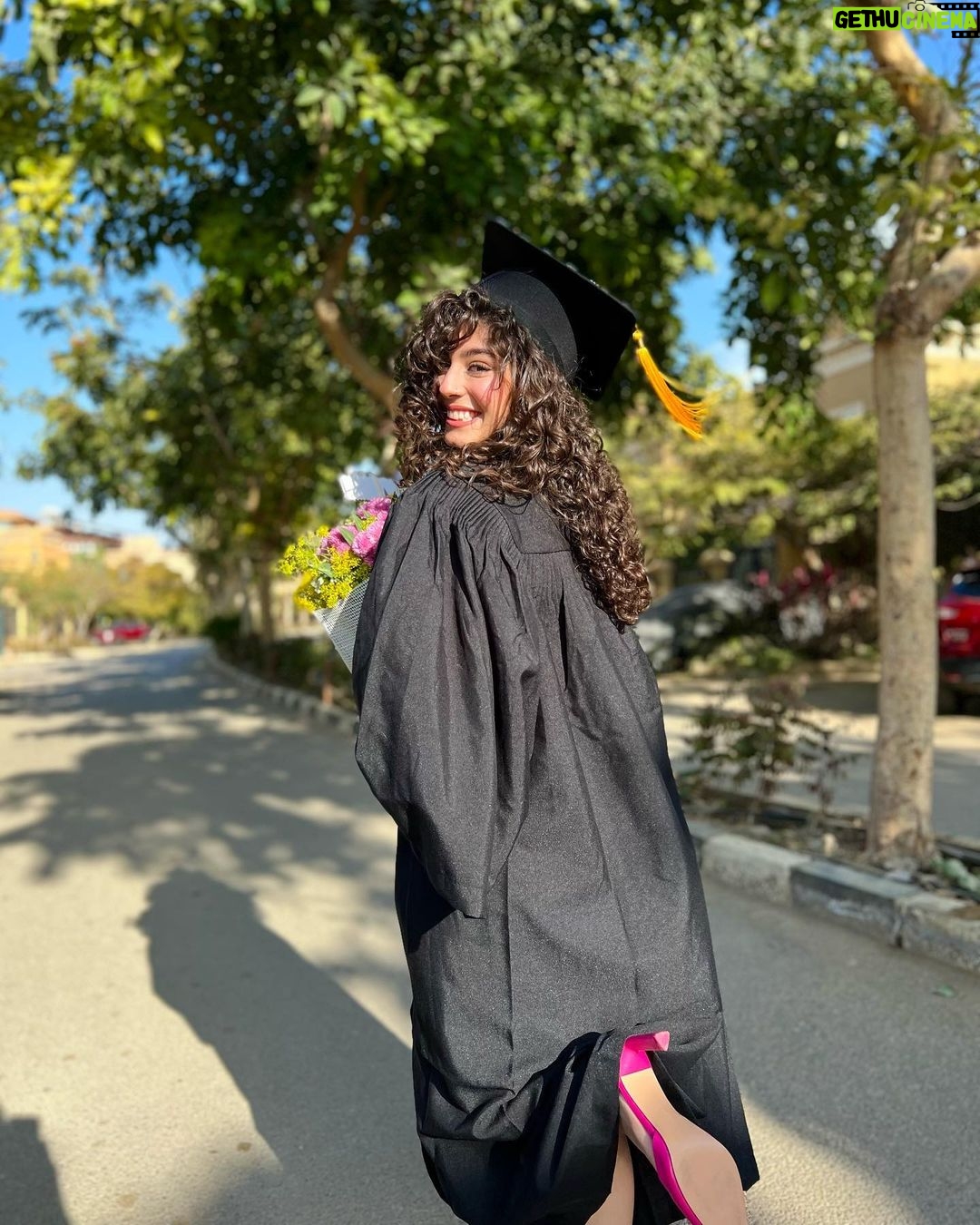 Mayan ElSayed - 476.5K Likes - Better late than never🤭
فركش🎓