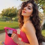 Mayan ElSayed Instagram – How cute and compact is my #GalaxyZFlip4 💖
 
#UnfoldYourWorld
#TeamGalaxyEgypt

📷 @sheriffelmasry