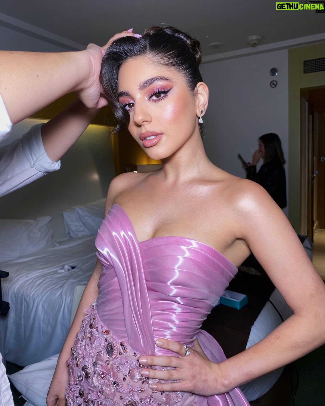 Mayan ElSayed Instagram - Cinderella never asked for a prince, she asked for a night off and a dress✨ Stylist: @yasminekenawi Dress: @geyannayouness Jewelry: @bulgari Makeup: @makeupmariamfaroukk_ Hair: @silviahairstyling